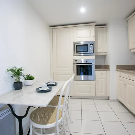 Magnificient 2 Bedrooms With Terrace Next To Champs-Elysees - Pc62B Paris Exterior photo