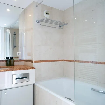 Magnificient 2 Bedrooms With Terrace Next To Champs-Elysees - Pc62B Paris Exterior photo